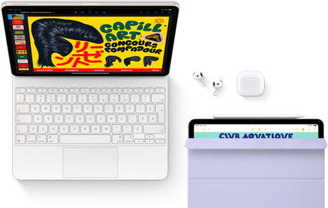 iPad Air fixé au Magic Keyboard, avec des AirPods Pro, un Apple Pencil Pro et un Smart Folio posés à côté