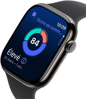 Vue rapprochée d’une Apple Watch Series 11 au boîtier en titane ardoise, affichant le score de sommeil à l’écran